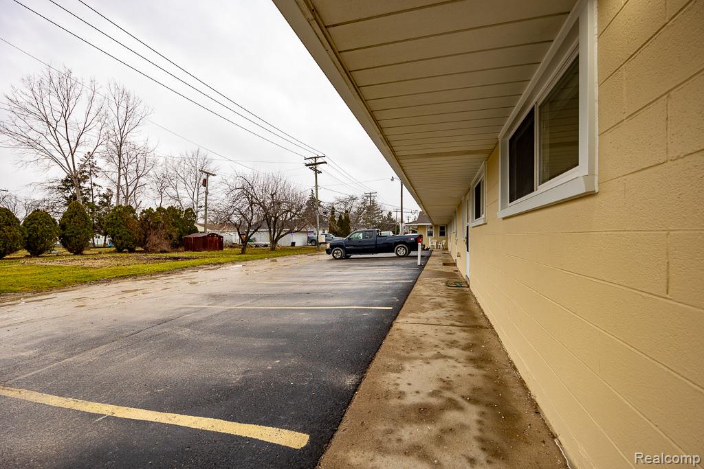 12523 Pennsylvania Road, Unit 2 Riverview, MI 48193 - Photo 31 of 38