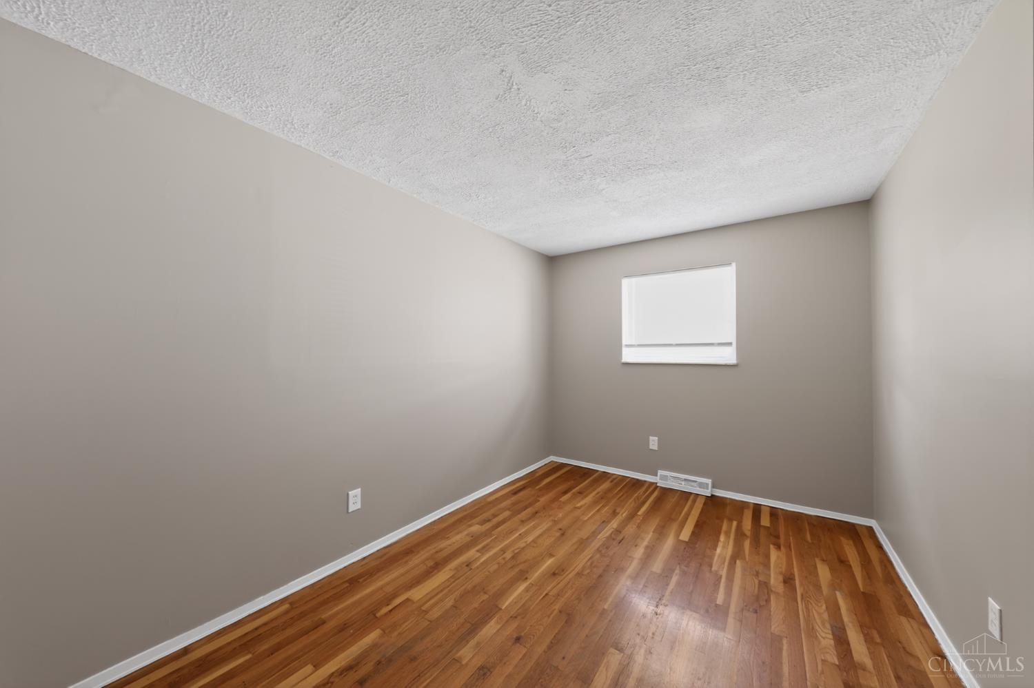 5511 Muddy Creek Road Cincinnati, OH 45238 - Photo 14 of 29