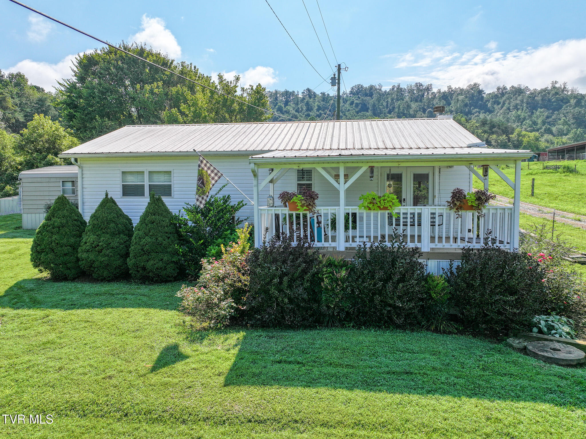 2074 West Pines Road Afton, TN 37616 - Photo 40 of 52 40