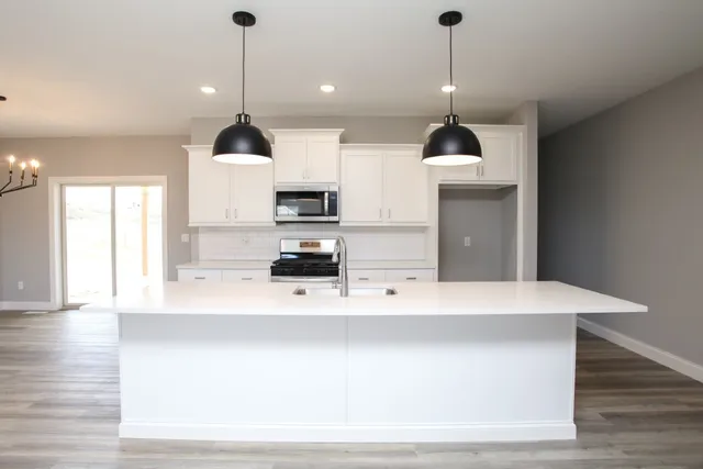 $439,900 | 2614 Piney, Bloomington, IL 61705