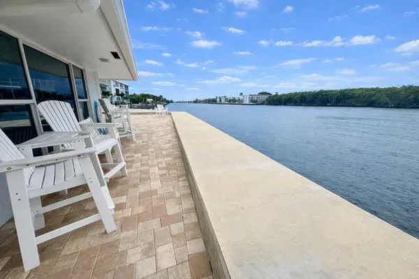 $1,900 | 5520 North Ocean Boulevard, Unit 201, Ocean Ridge, FL 33435