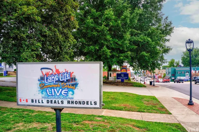 a view of outdoor space with sign board