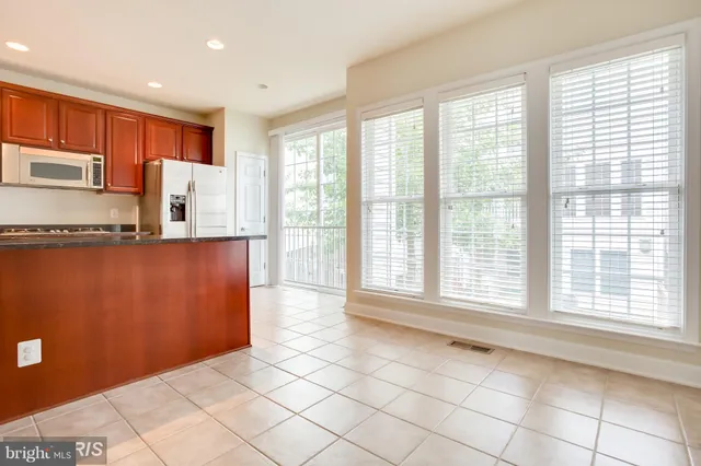 $2,975 | 2159 Oberlin Drive, Woodbridge, VA 22191