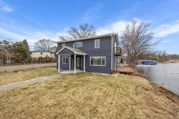 $379,000 | 3545 Union Lake Road, Commerce Township, MI 48382