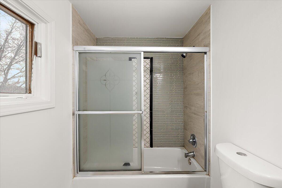 3545 Union Lake Road Commerce Township, MI 48382 - Photo 31 of 57 IMG_0346