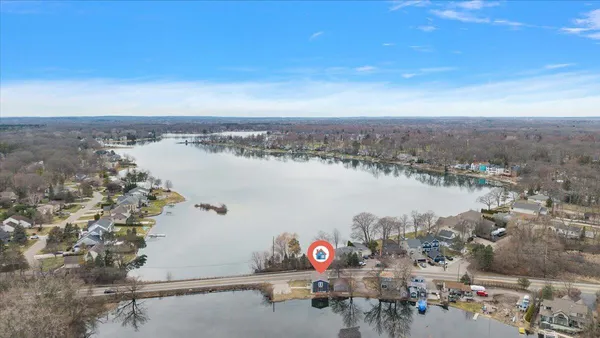 $379,000 | 3545 Union Lake Road, Commerce Township, MI 48382