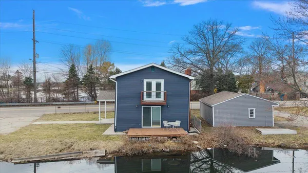 $379,000 | 3545 Union Lake Road, Commerce Township, MI 48382