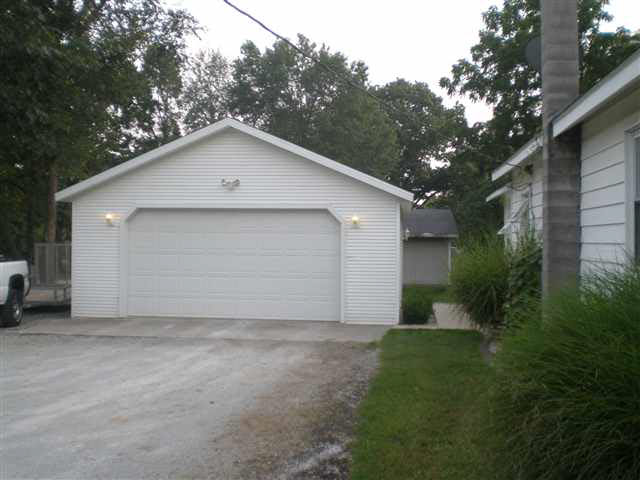 304 Hackett Road Goshen, IN 46528 - Photo 16 of 18 Gallery Image 16