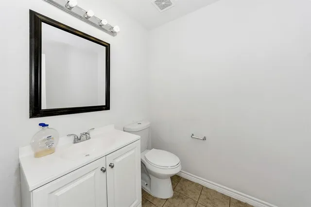 $350,000 | 6021 Lucas Court, Fort Worth, TX 76119