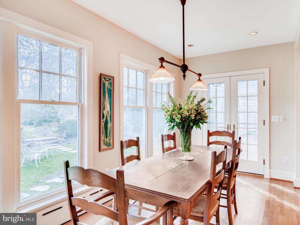 803 St Georges Road Baltimore, MD 21210 - Photo 12 of 43 Kitchen