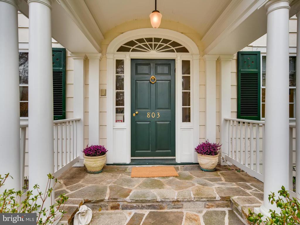 803 St Georges Road Baltimore, MD 21210 - Photo 3 of 43