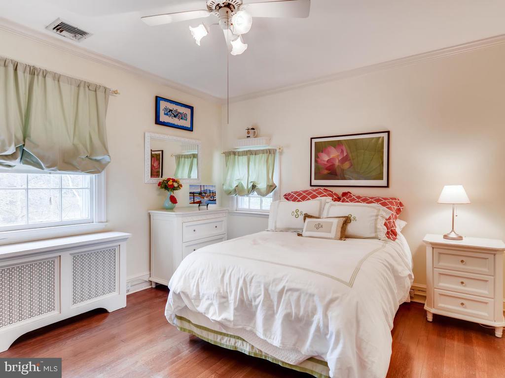 803 St Georges Road Baltimore, MD 21210 - Photo 25 of 43 Third Bedroom