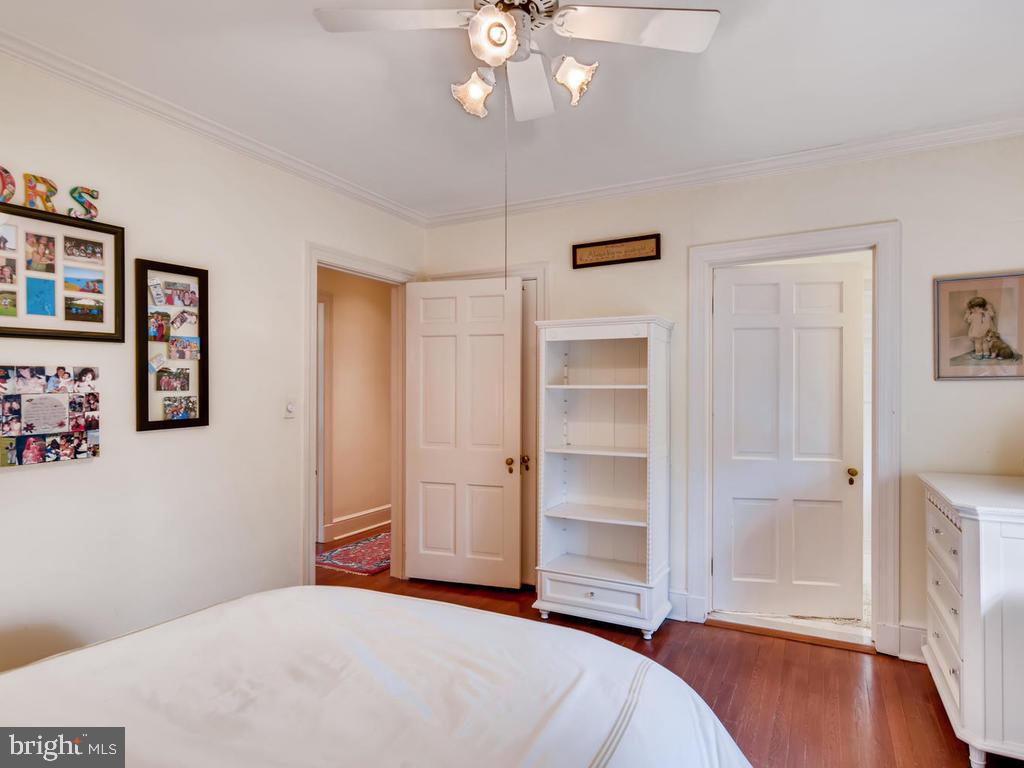 803 St Georges Road Baltimore, MD 21210 - Photo 26 of 43 Third Bedroom