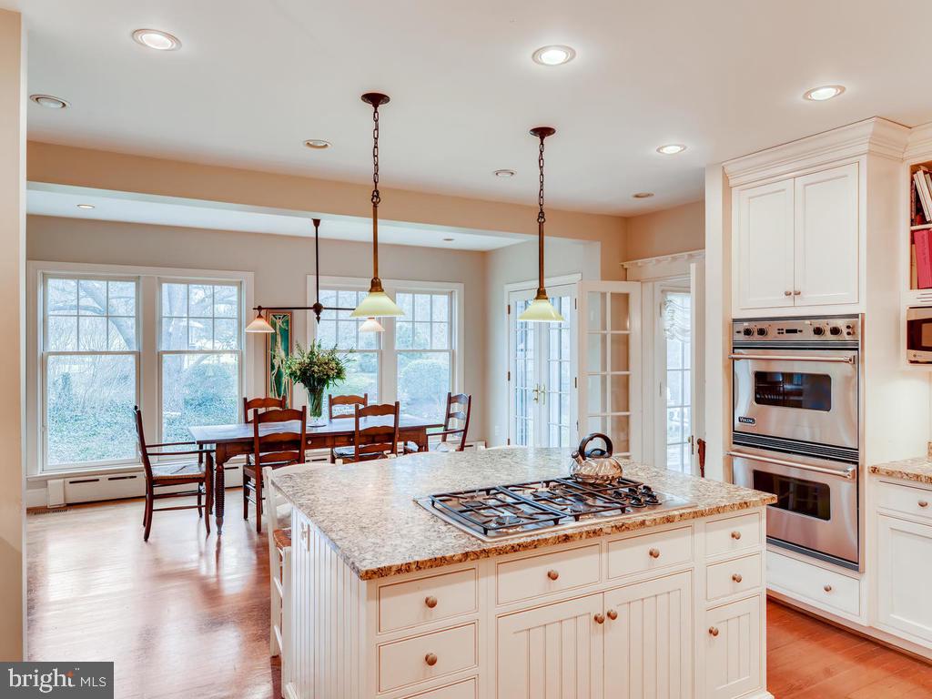 803 St Georges Road Baltimore, MD 21210 - Photo 9 of 43 Kitchen