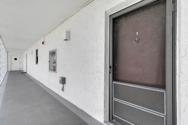 $355,000 | 336 Golfview Road, Unit 1016, North Palm Beach, FL 33408