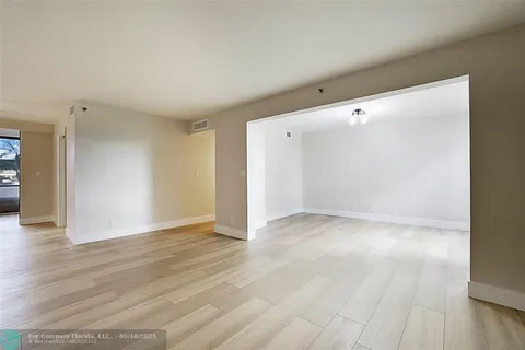 $425,000 | 7186 Promenade Drive, Unit 101, Boca Raton, FL 33433