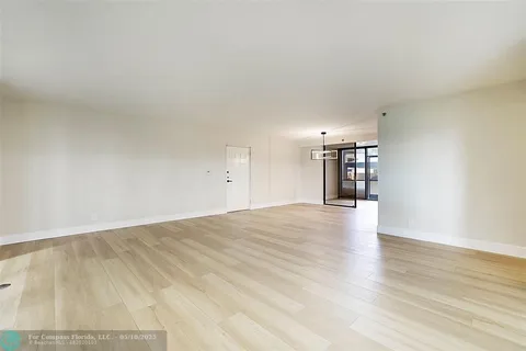 $425,000 | 7186 Promenade Drive, Unit 101, Boca Raton, FL 33433