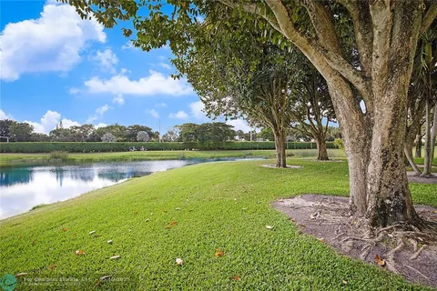 $425,000 | 7186 Promenade Drive, Unit 101, Boca Raton, FL 33433