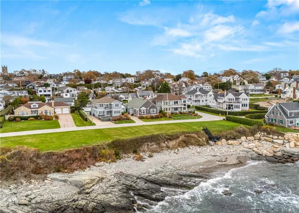 $5,000 | 112 Esplanade, Middletown, RI 02842