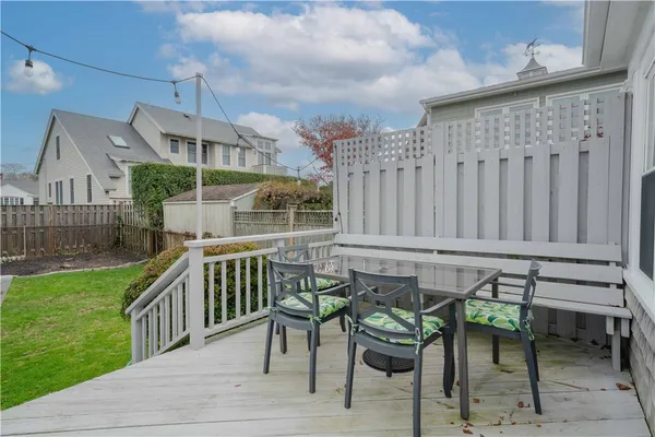 $5,000 | 112 Esplanade, Middletown, RI 02842