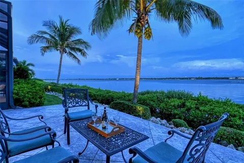 $1,950,000 | 811 Riviera Dunes Way, Palmetto, FL 34221
