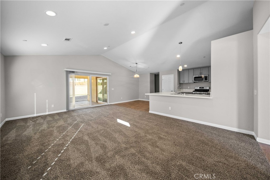 2009 East Jenner Street Lancaster, CA 93535 - Photo 2 of 15