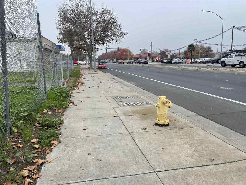 508-508 West Grant Line Road Tracy, CA 95376 - Photo 4 of 6