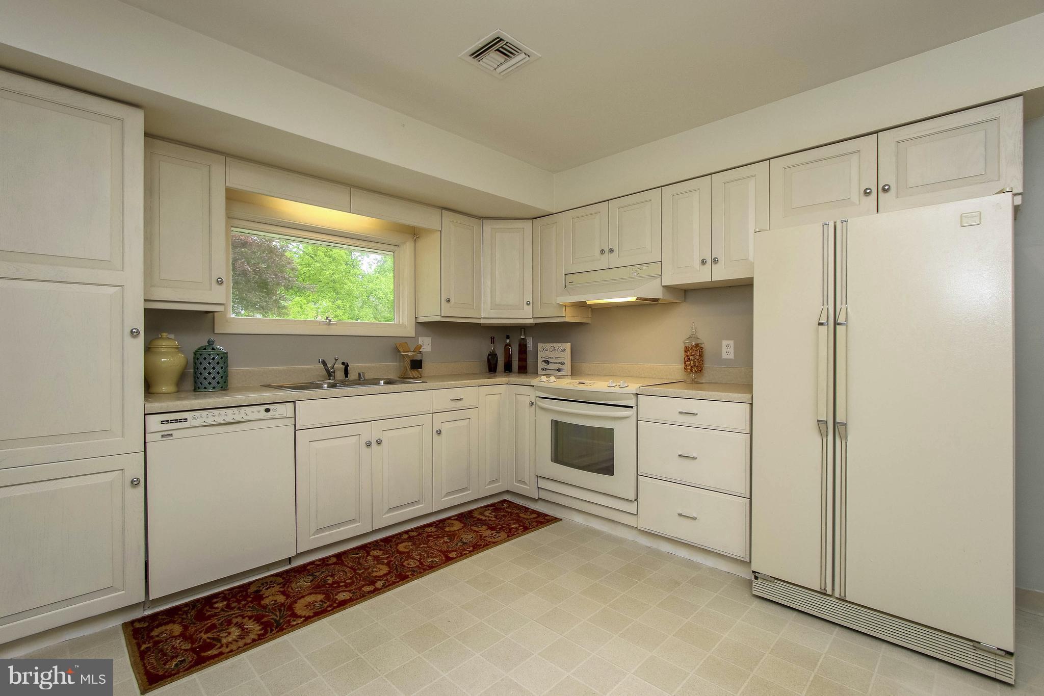 13417 Blenfield Road Phoenix, MD 21131 - Photo 9 of 30 Kitchen