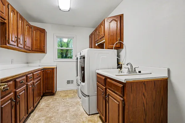 $550,000 | 15378 McLeans, Spring Lake, MI 49456