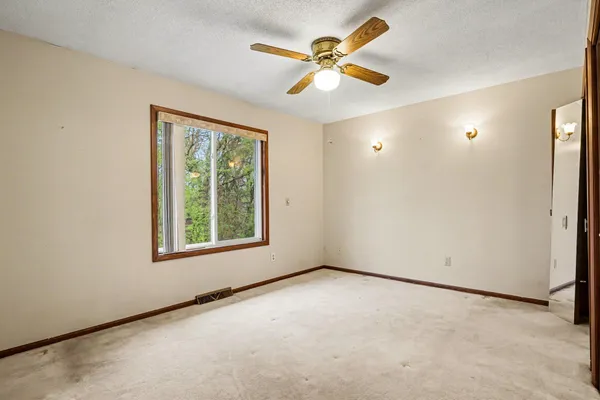 $550,000 | 15378 McLeans, Spring Lake, MI 49456