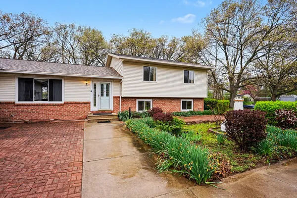 $550,000 | 15378 McLeans, Spring Lake, MI 49456