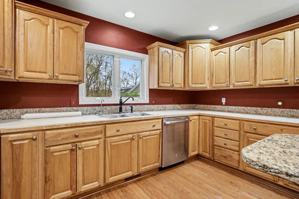 $550,000 | 15378 McLeans, Spring Lake, MI 49456