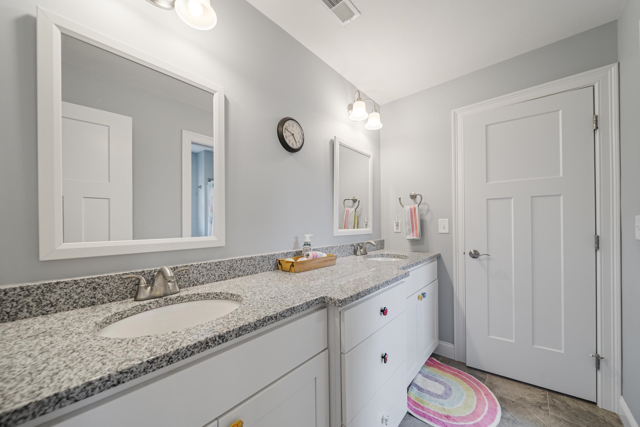 14 Weston Road Windham, NH 03087 - Photo 25 of 40