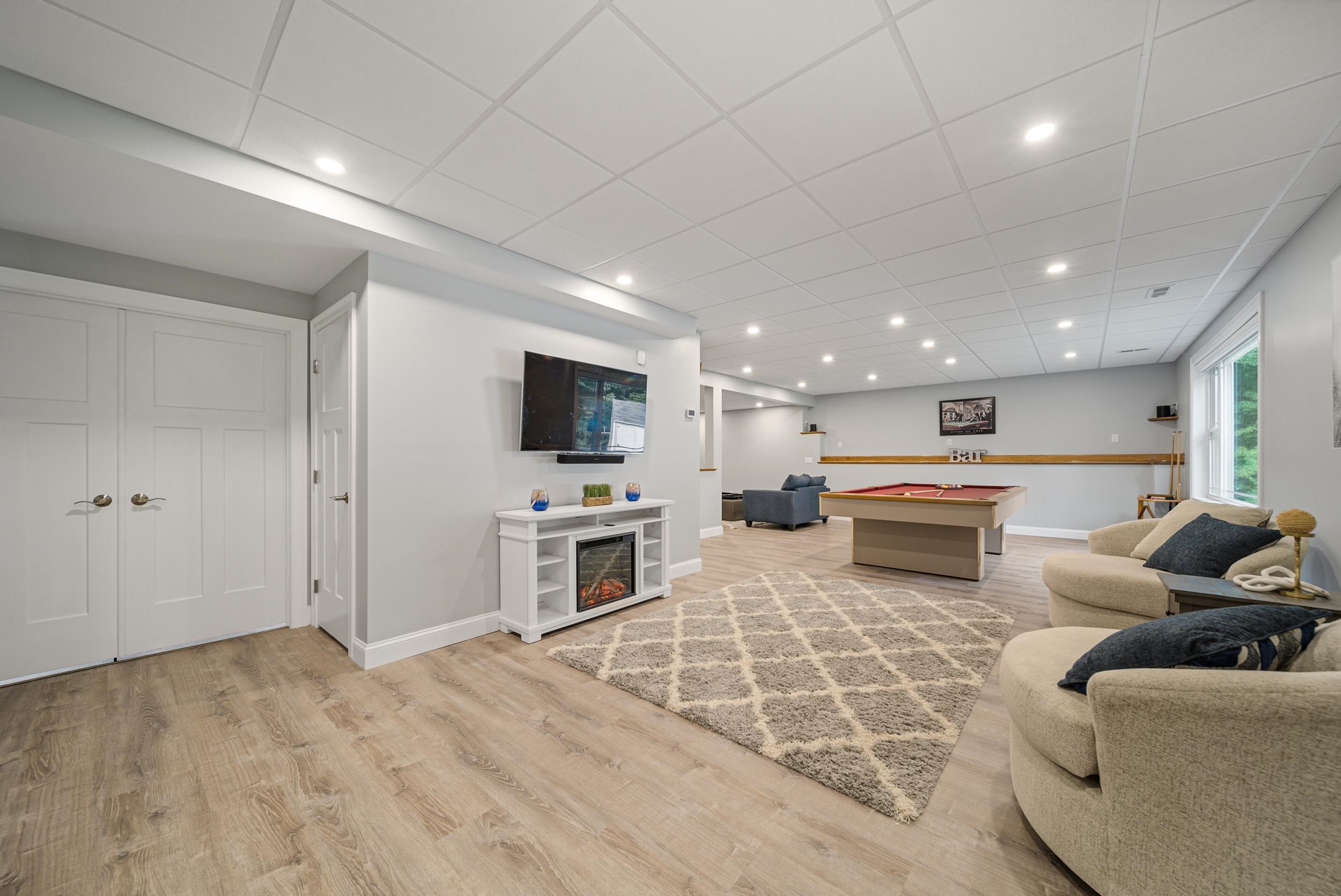 14 Weston Road Windham, NH 03087 - Photo 29 of 40