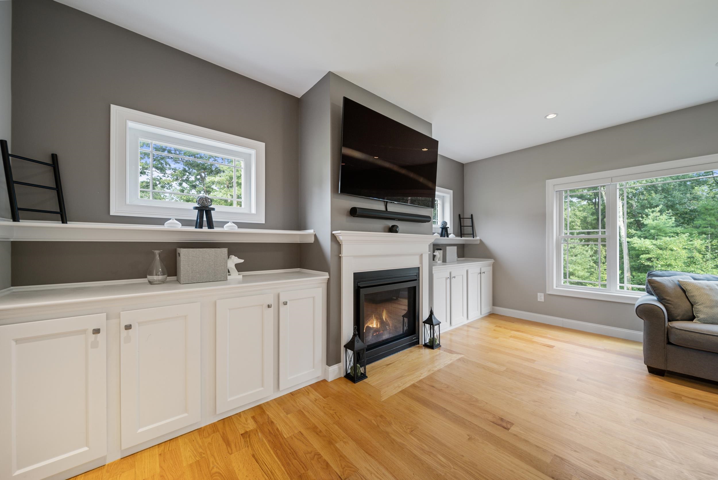 14 Weston Road Windham, NH 03087 - Photo 3 of 40