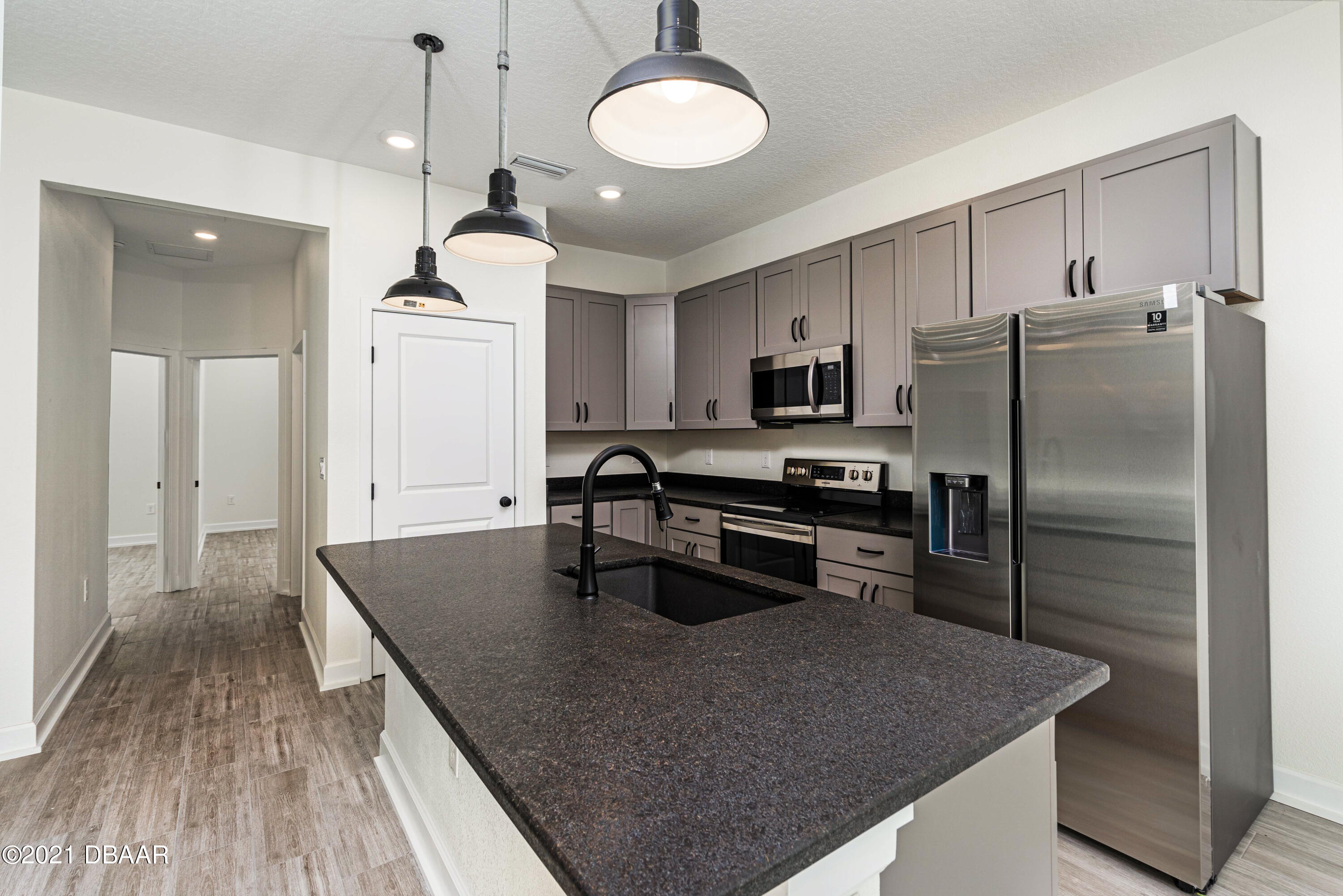 2085 Old Daytona Road Port Orange, FL 32128 - Photo 5 of 25 Can you see yourself entertaining here?