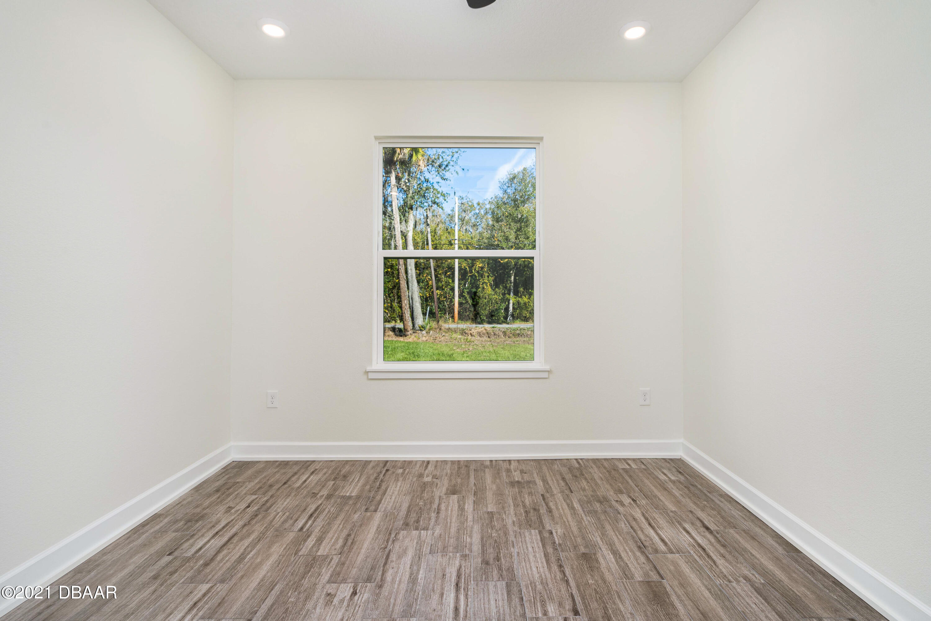 2085 Old Daytona Road Port Orange, FL 32128 - Photo 6 of 25 Spacious Bedroom 1