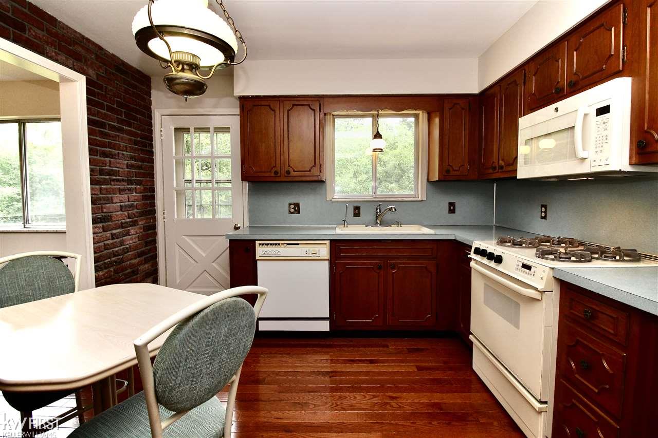 1102 Ransom Drive Flint, MI 48507 - Photo 16 of 31