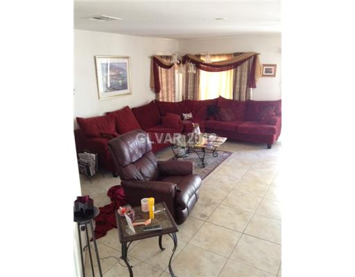 956 Ribbon Grass Avenue Las Vegas, NV 89183 - Photo 2 of 8 Living Room.