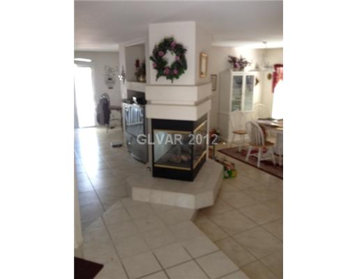 956 Ribbon Grass Avenue Las Vegas, NV 89183 - Photo 3 of 8 Den.