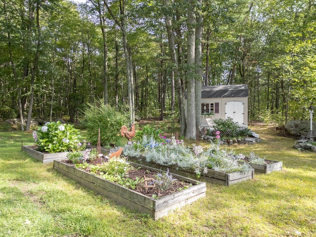 16 Crooked Spring Road North Billerica, MA 01862 - Photo 34 of 40 Gallery Image 34