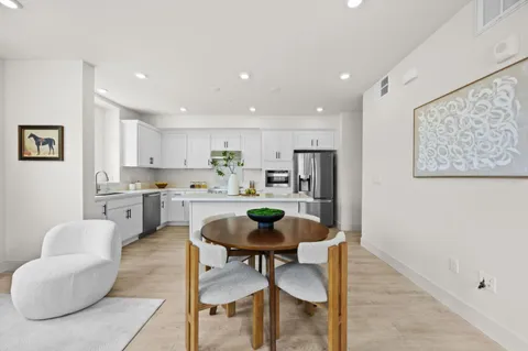 $1,088,000 | 922 Noble Fir Terrace, Unit 1, Sunnyvale, CA 94086