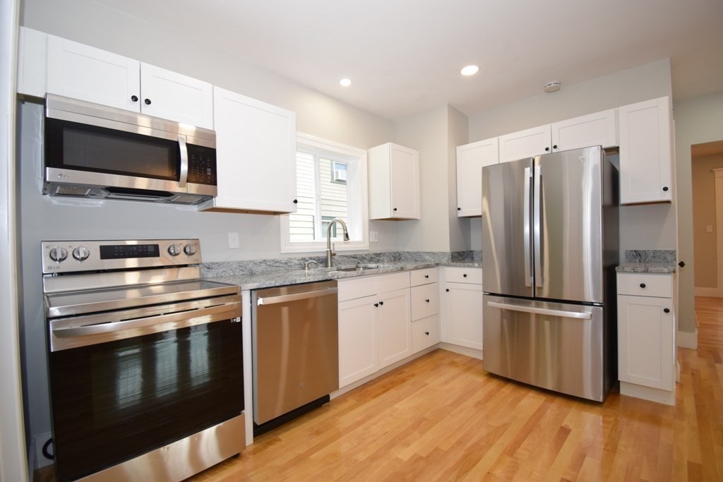 15 Quaboag Street Worcester, MA 01602 - Photo 12 of 42