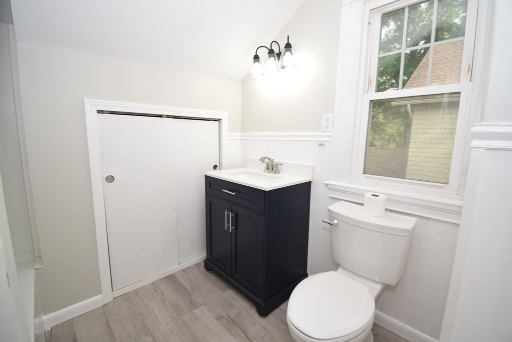 15 Quaboag Street Worcester, MA 01602 - Photo 15 of 42