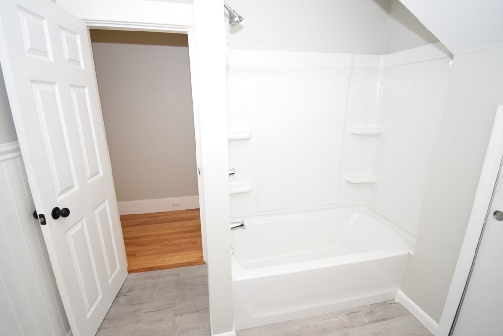 15 Quaboag Street Worcester, MA 01602 - Photo 17 of 42