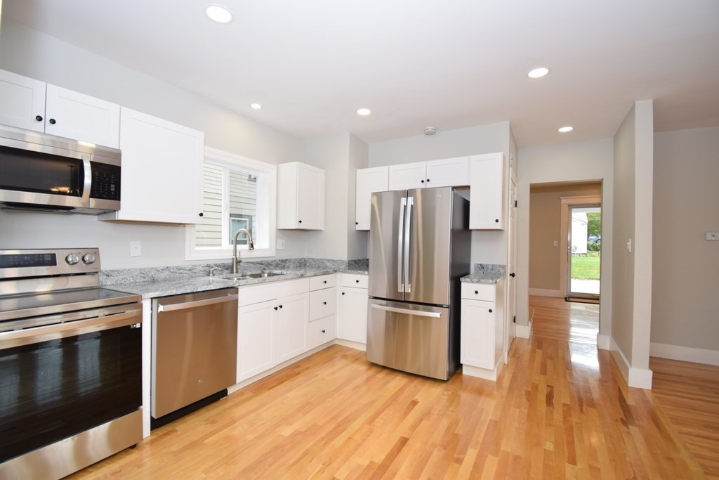 15 Quaboag Street Worcester, MA 01602 - Photo 3 of 42