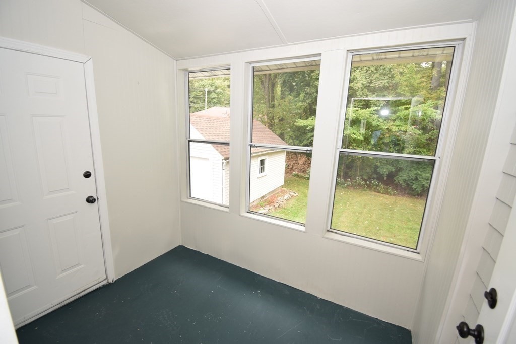 15 Quaboag Street Worcester, MA 01602 - Photo 31 of 42