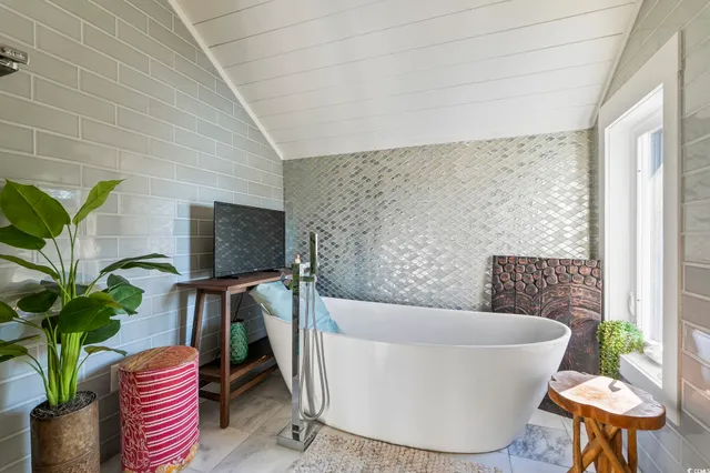 $2,400,000 | 527 Mt Gilead Road, Murrells Inlet, SC 29576