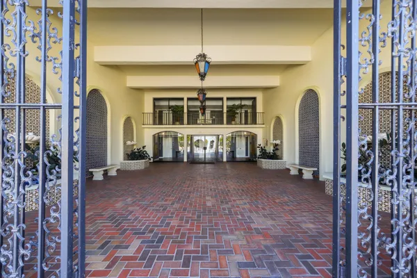$349,000 | 5601 Jimmy Buffett Mem Highway, Unit 301S, Vero Beach, FL 32963