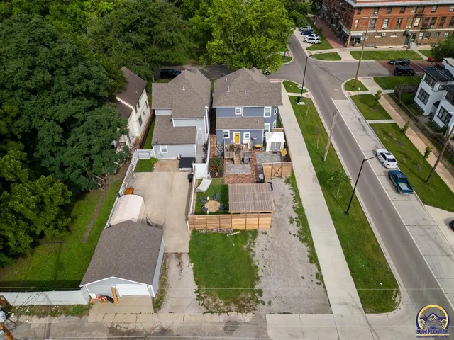 $365,000 | 1200 Southwest Taylor Street, Topeka, KS 66612